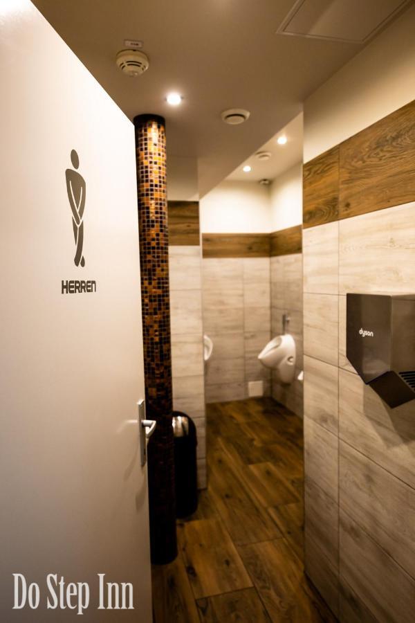 Do Step Inn Central - Self-Service-Hostel فيينا المظهر الخارجي الصورة