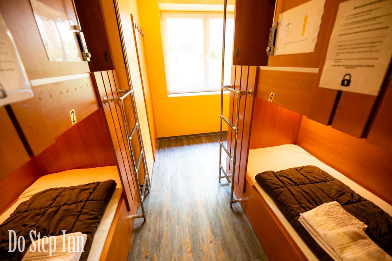 Do Step Inn Central - Self-Service-Hostel فيينا المظهر الخارجي الصورة