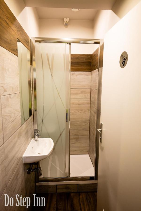 Do Step Inn Central - Self-Service-Hostel فيينا المظهر الخارجي الصورة