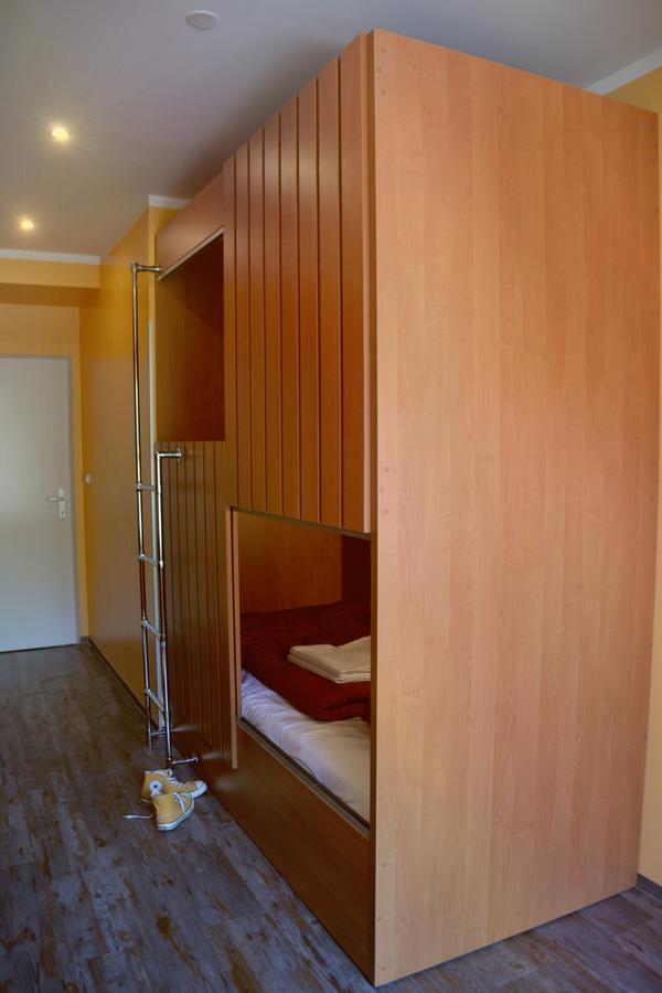 Do Step Inn Central - Self-Service-Hostel فيينا المظهر الخارجي الصورة