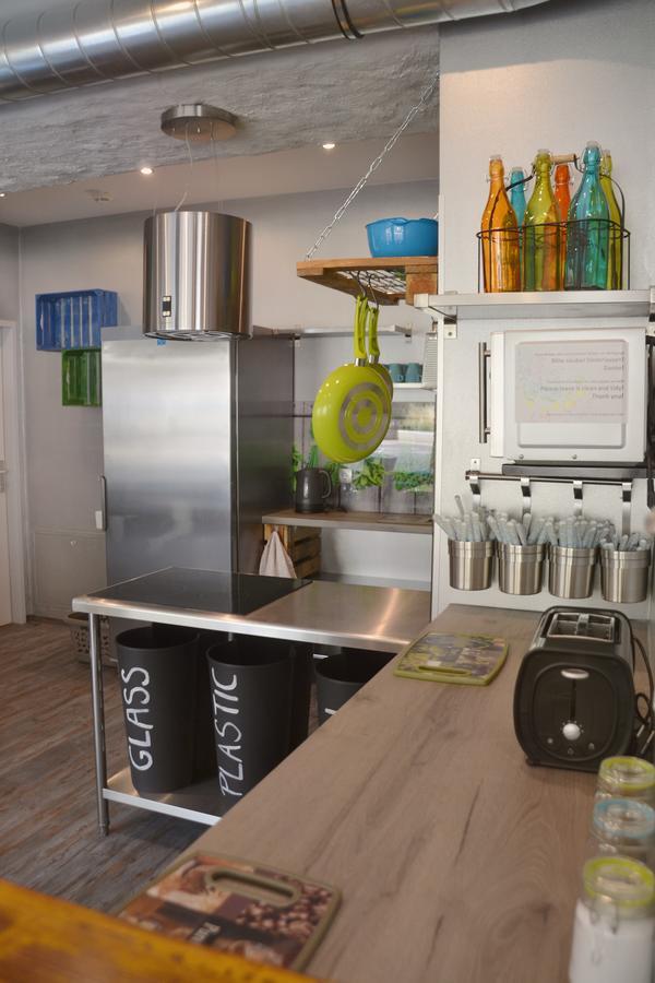 Do Step Inn Central - Self-Service-Hostel فيينا المظهر الخارجي الصورة